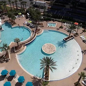 https://laketown-wharf.panamacity-beachhotels.com