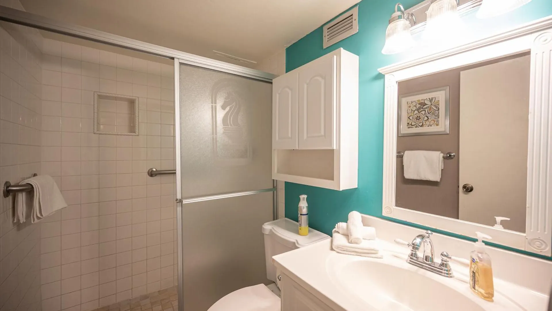 Staytogethersuites 760 Las Vegas
